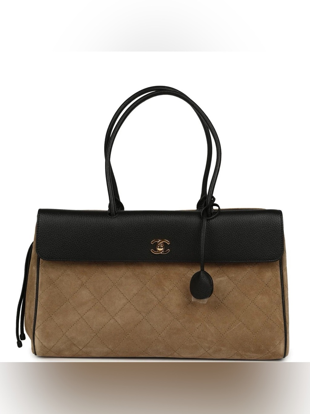Chanel 2026 Pre -Fall Urban Essentials Tote BNWT!!